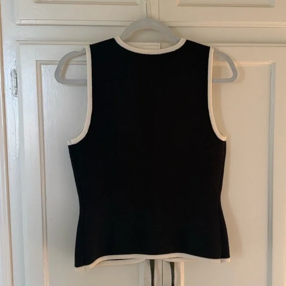 A&F Maura Sweater Vest - Never Worn!! - Picture 4 of 4